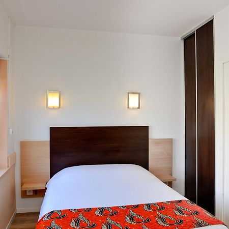 Logis Hostellerie Du Neez Gan Eksteriør bilde