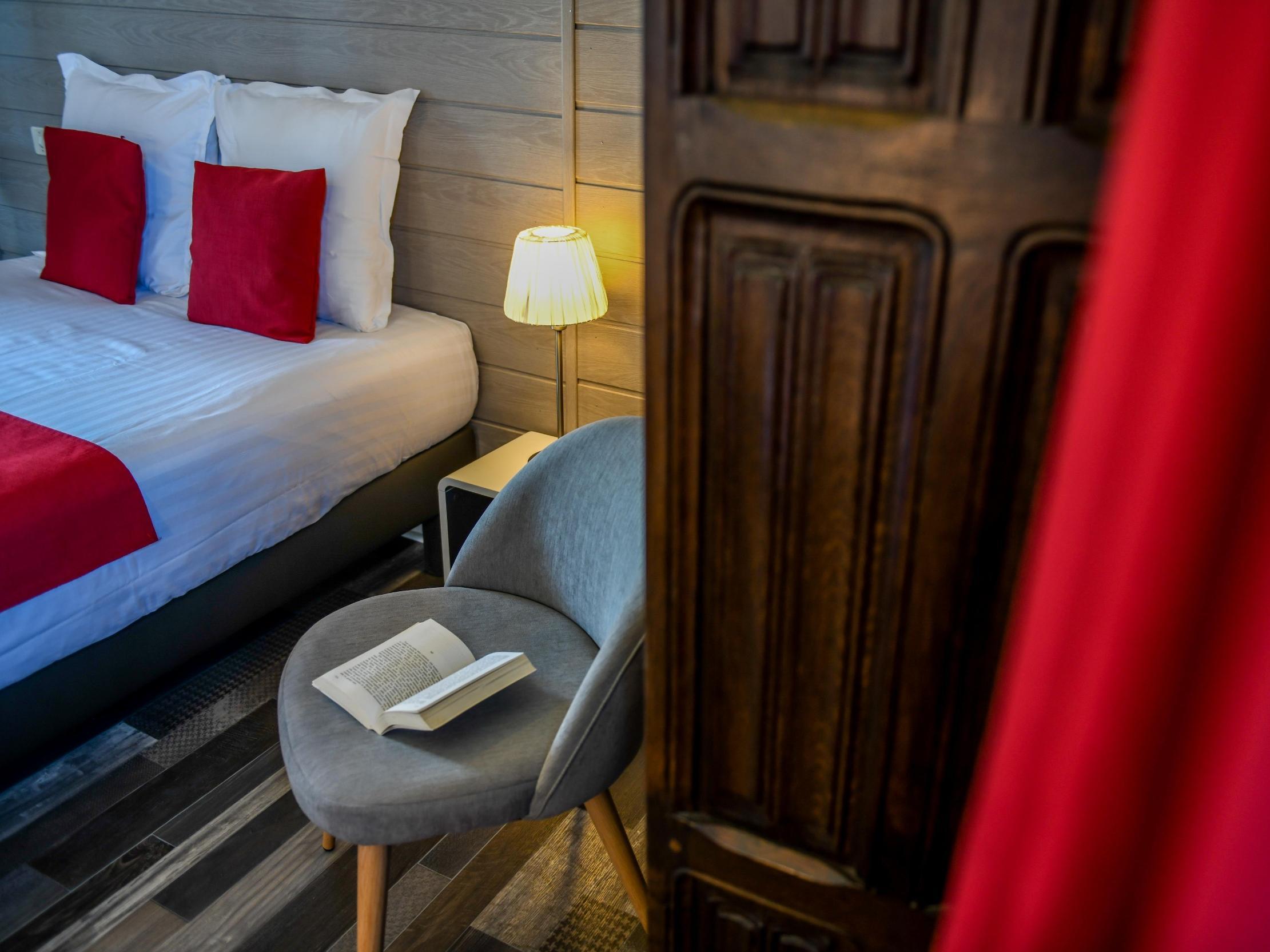 Logis Hostellerie Du Neez Gan Eksteriør bilde